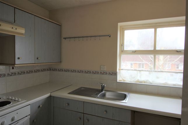 Flat to rent in Robertsons Drive, St Annes Park, Bristol