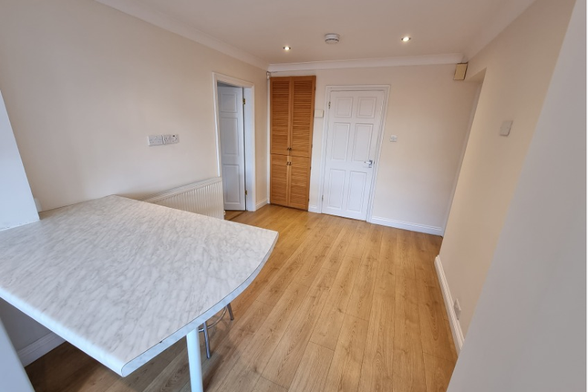 Terraced house to rent in Amroth Mews, Leamington Spa, Warwickshire