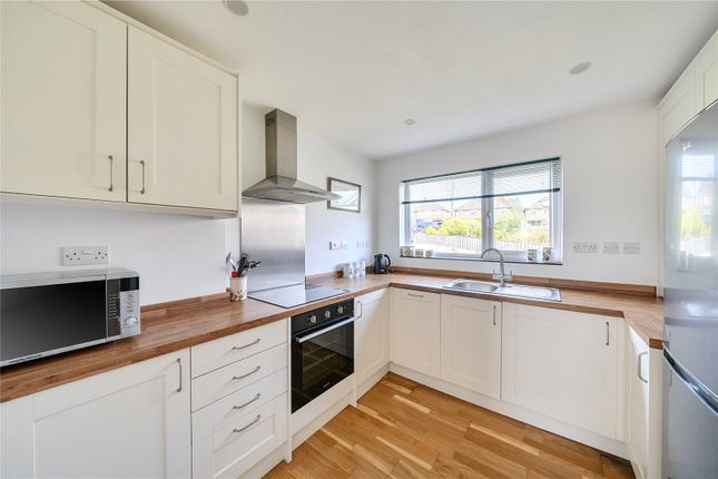 5, Broad Close, Somerset photo 2