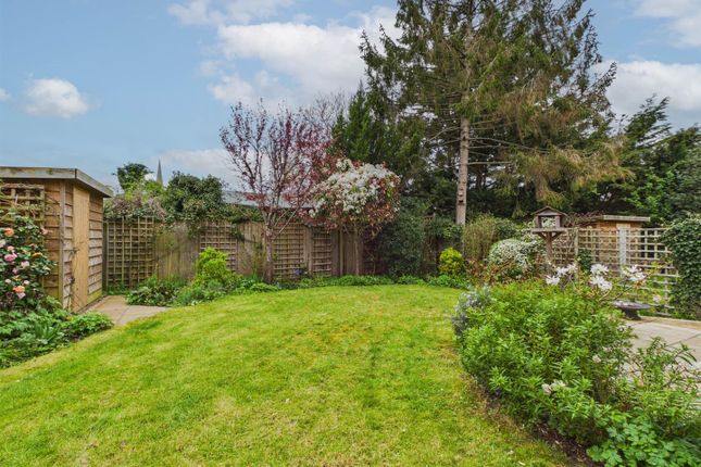 4, Lilac Close, Upton-Upon-Severn photo 2