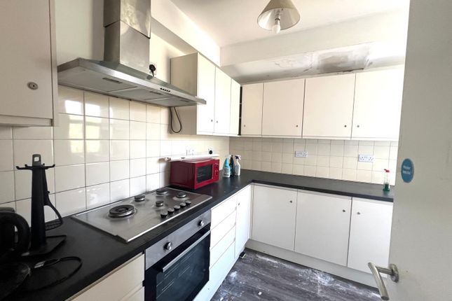 48 , Peel Road, Wealdstone, Harrow photo 5