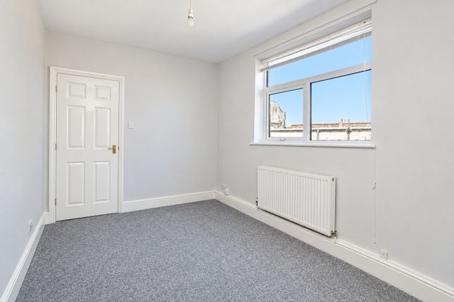 15 Viking Court,, Cliftonville Avenue, Kent photo 3