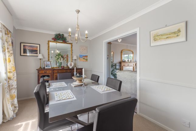 64 Watermill Avenue, Lenzie, Glasgow photo 4