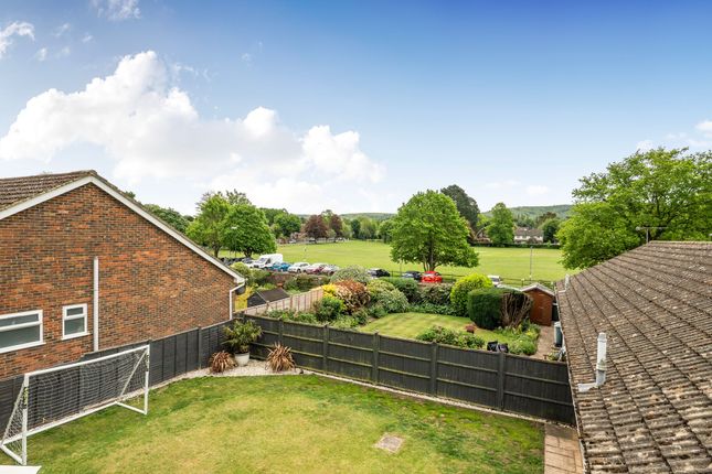 2 Shermanbury Drive, Pulborough photo 4