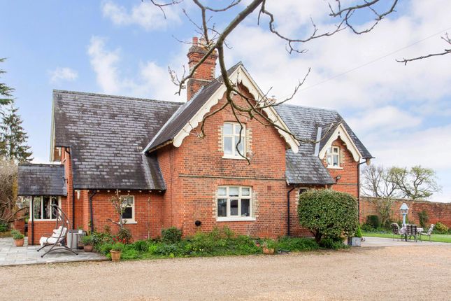 Thumbnail Detached house for sale in Stockings Lane, Hertford