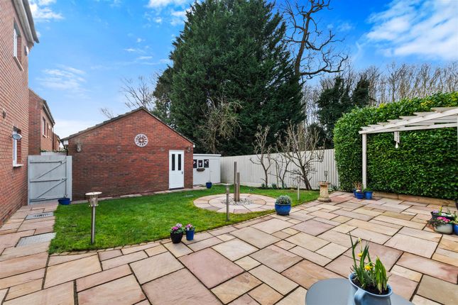 18, Batsmans Drive, Rushden photo 2