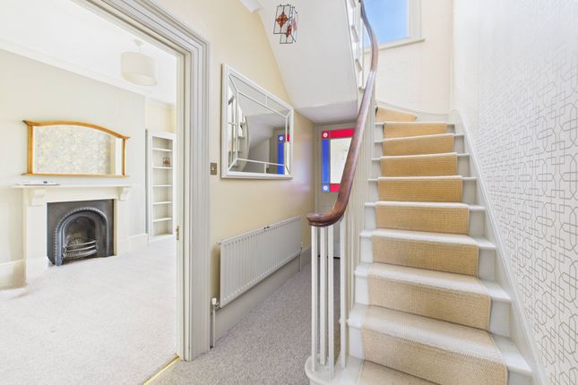 Cam02545G0-Pr0486-Still004