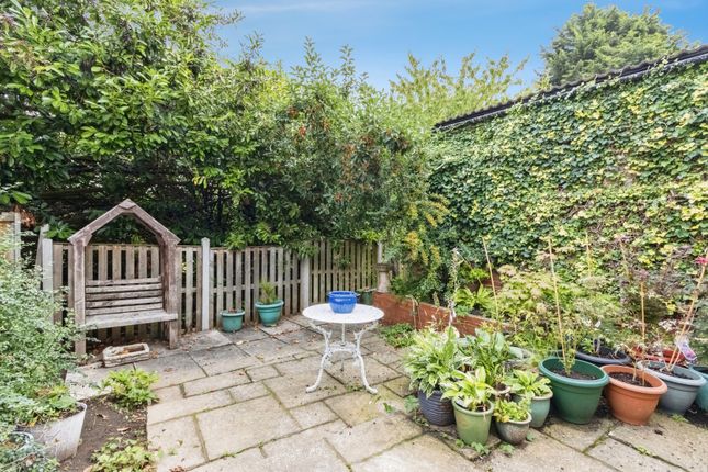 43, Cherry Tree Road, Wakefield photo 4