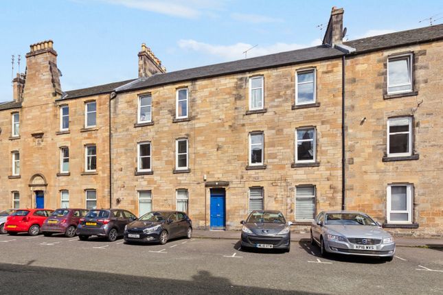 Thumbnail Flat for sale in Bruce Street, Stirling