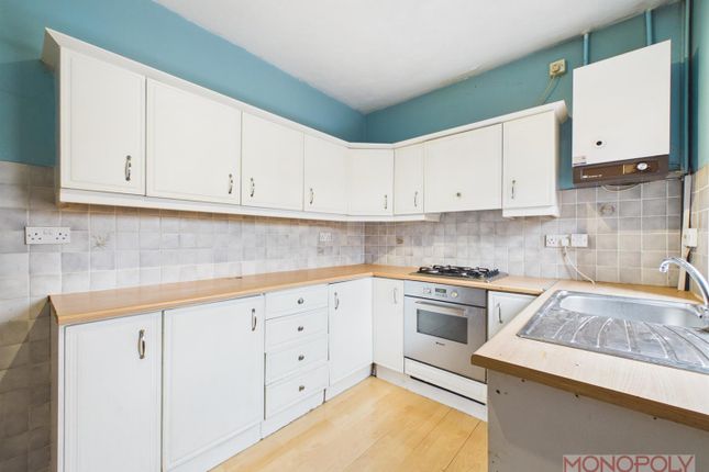 207, Holt Road, Wrexham photo 2