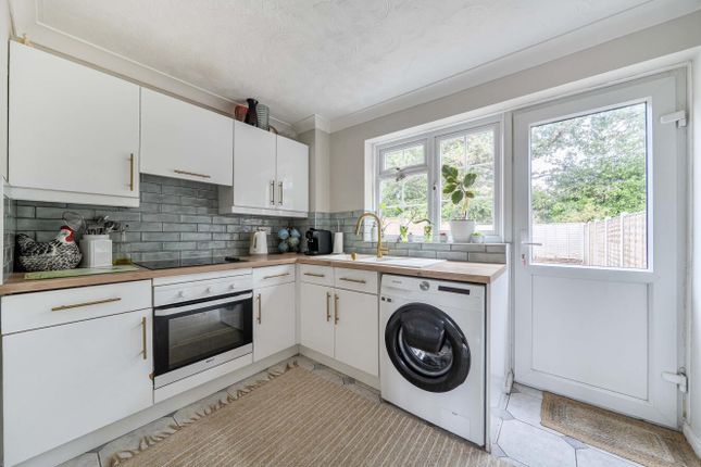 7, Meadbrook Gardens, Chandler's Ford photo 2