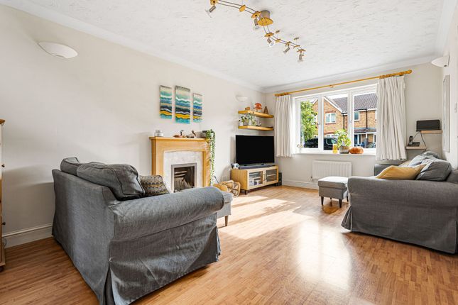 22 Lomax Drive, Huntingdon photo 3