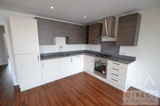 Thumbnail Flat to rent in West Street, Epsom