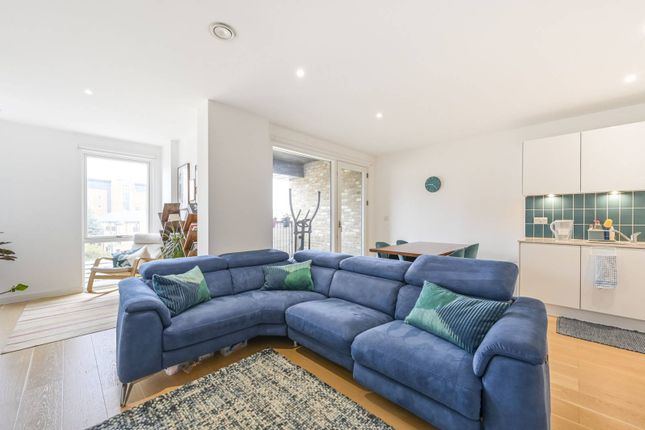 Thumbnail Flat for sale in Westferry Road, Canary Wharf, London