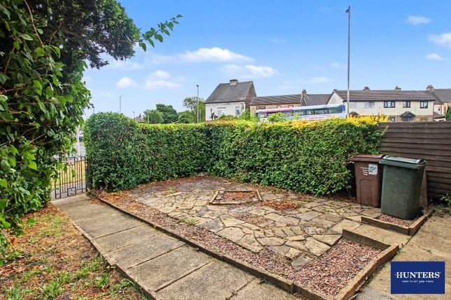 90, Fenby Avenue, Bradford photo 4