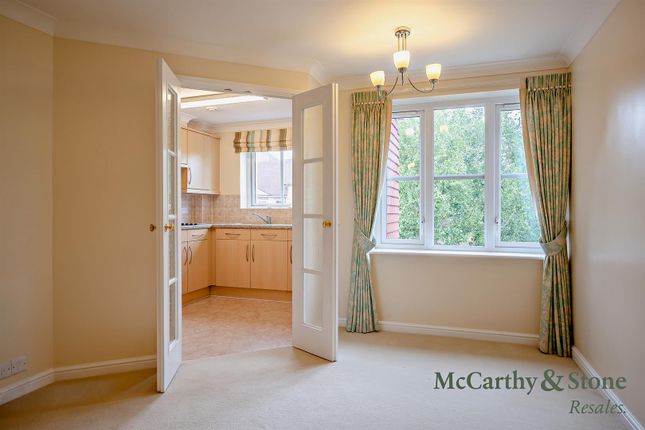 39 St Rumbolds Court, Buckingham Road, Brackley photo 4