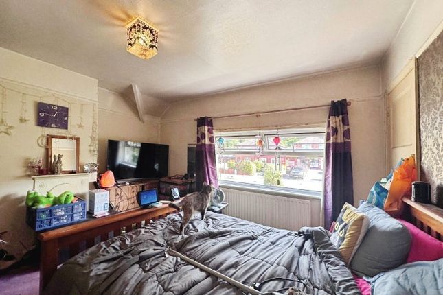 165, Bradford Road, Otley photo 4