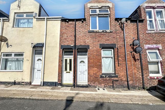 2-bed flat on 43 and 45, Brady Street, Sunderland, £80,000