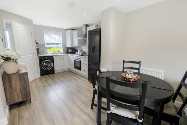 27, Linkinwater Lane, Darlington photo 4