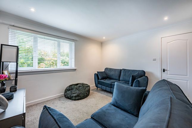 38 Langlea Avenue, Cambuslang, Glasgow photo 5