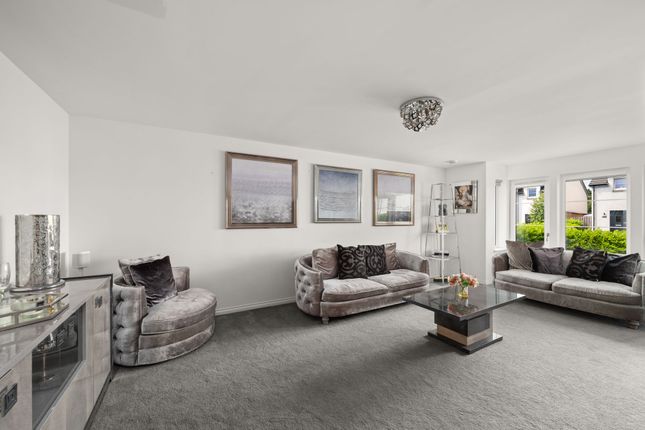 12, Mona Crescent, Dundee photo 4