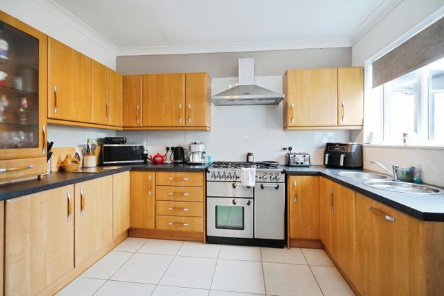 29, Grange Road, Coalville photo 4