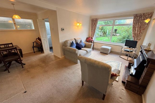 9, Nursery Gardens, Stourbridge photo 3