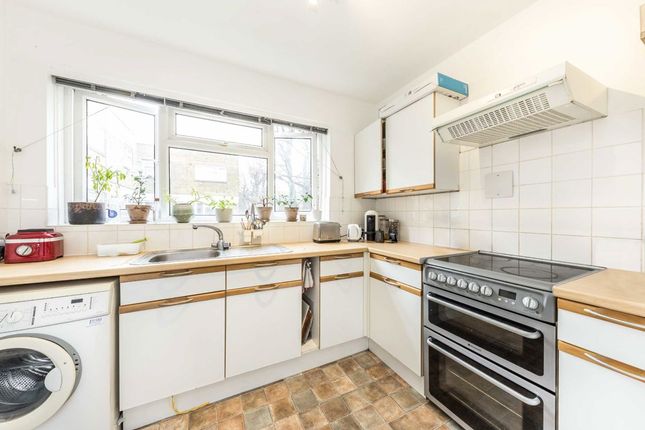 Flat 23, Romily Court, Landridge Road, London photo 2
