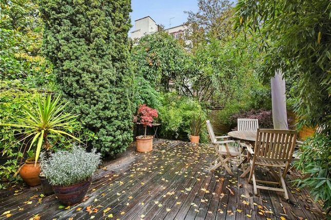 Terraced house for sale in Ashmount Road, London