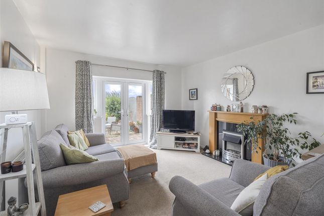 24, Blenheim Drive, Goole photo 2