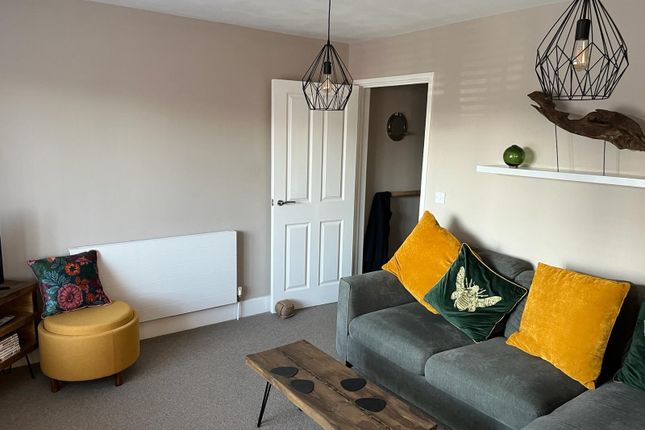 Flat to rent in Wicketts End, Whitstable