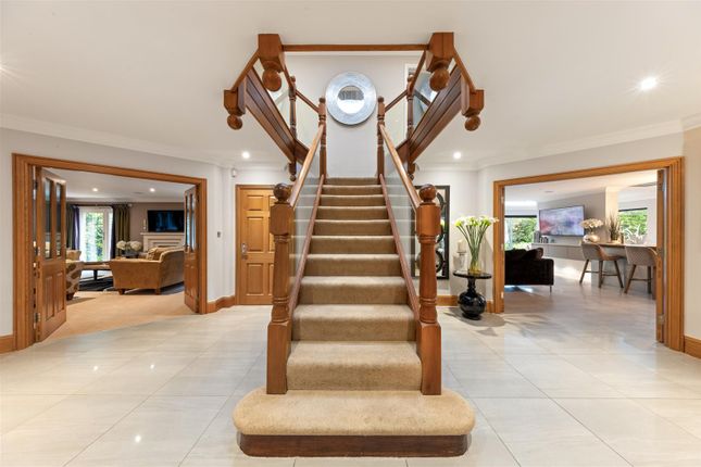 Lakeside Pines, Westwood Road, Windlesham photo 2