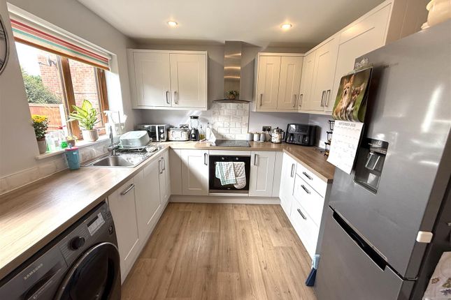 15, Ash Acre, Belper photo 3
