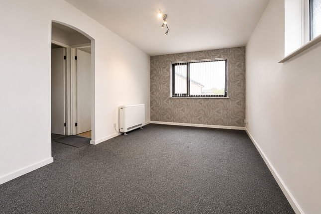 78, The Spinney, Cleveleys photo 2