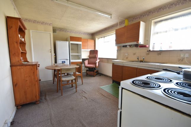22, Cheyne Walk, Surrey photo 4