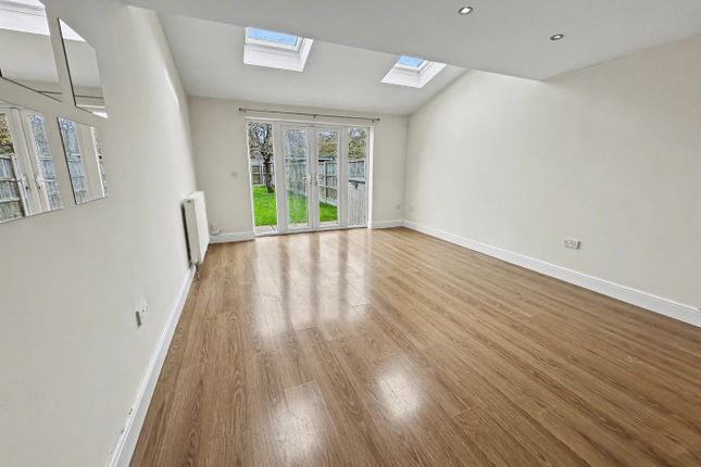 90a, Kings Hedges Road, Cambs photo 3