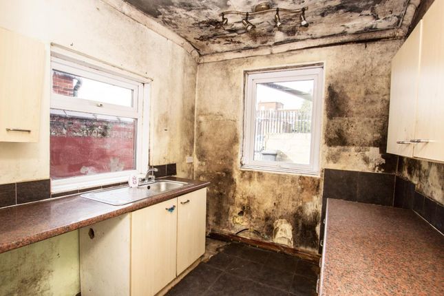 37, Bedford Street, Darwen photo 3