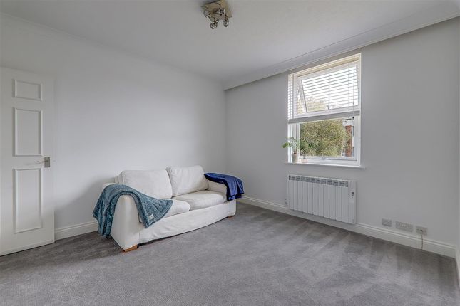 Flat 4, 24 West Avenue, Worthing photo 4