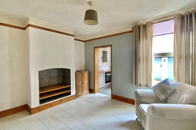 32B, Horsefair Green, Stony Stratford photo 3