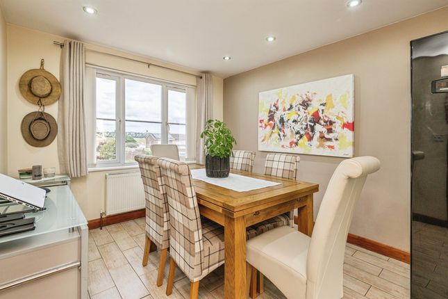 22a, Wherwell Road, Brighouse photo 4