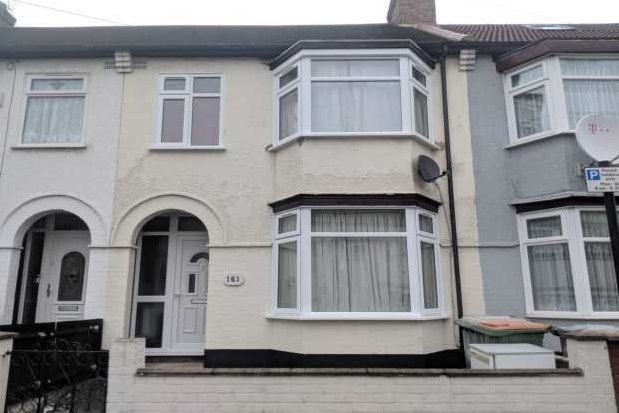 Thumbnail Property to rent in Lonsdale Avenue, London