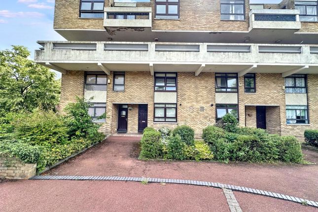 3-bed flat on 3, Neville Court, Washington, £33,000