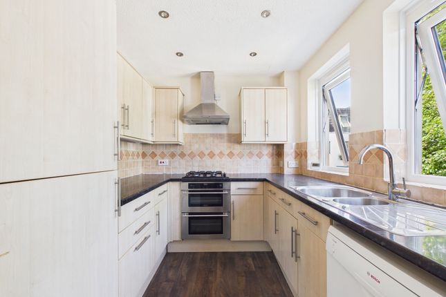 37 Albany Road, Cheltenham photo 2