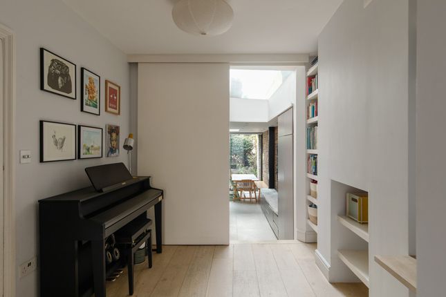 Terraced house for sale in Vestry Road, Camberwell