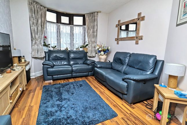 130, Camp Hill Road, Nuneaton photo 3