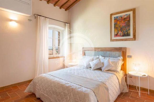 Apartment for sale in San Gimignano, Tuscany, 53037, Italy