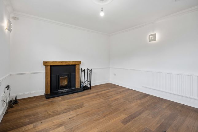 4, Myrtle Park, Helensburgh photo 2