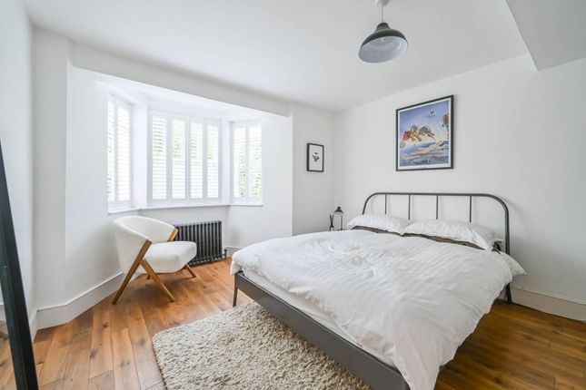 Thumbnail Flat for sale in Mount View Road N4, Crouch End, London,