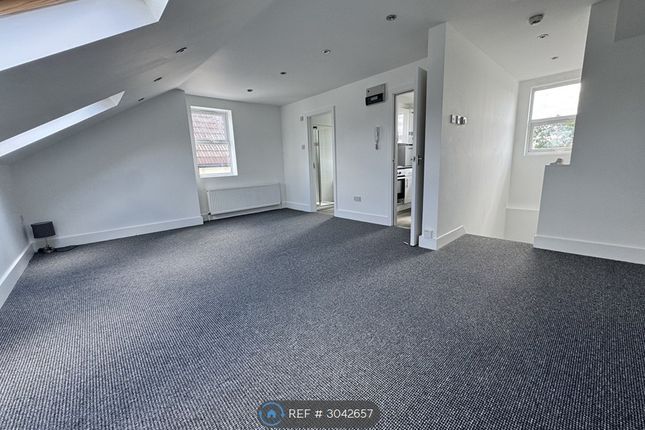 Birchanger Road, London photo 3