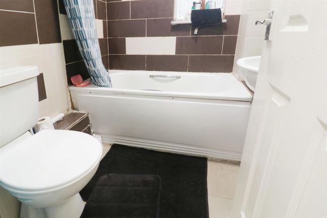 Flat for sale in Northbrooks, Harlow
